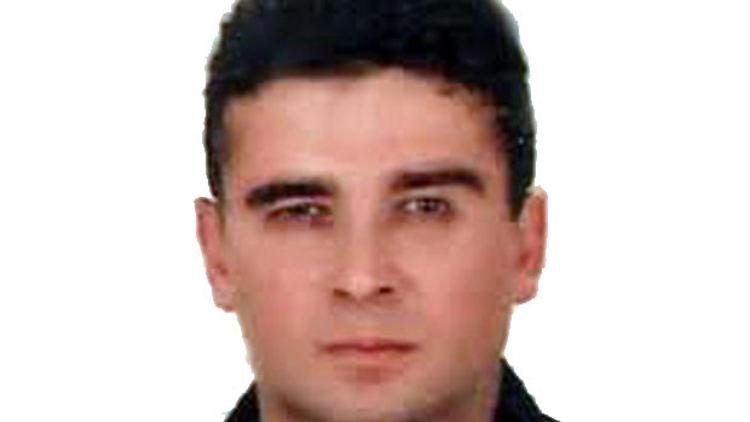 Doktor evinde ölü bulundu
