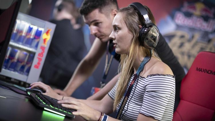 Red Bull Player One başlıyor