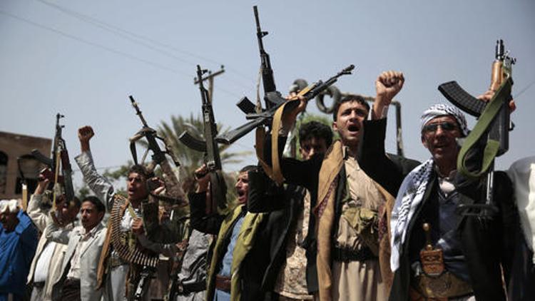 Yemen'de Husi liderin kardeşi öldürüldü