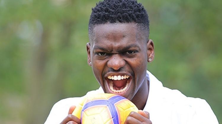 Beşiktaşlı Isimat Mirin, Amiens yolunda! | Transfer haberleri...