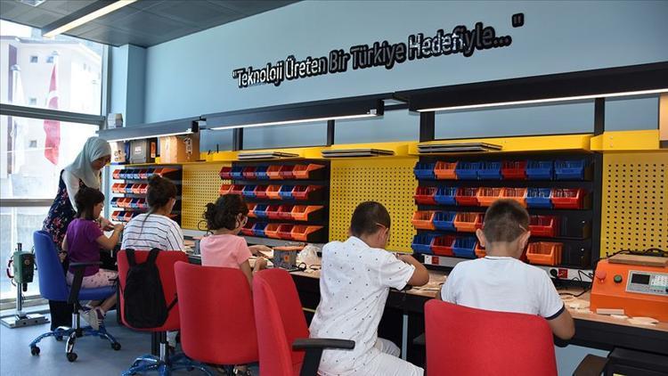 Hakkari'de geleceğin mucitleri yetişiyor