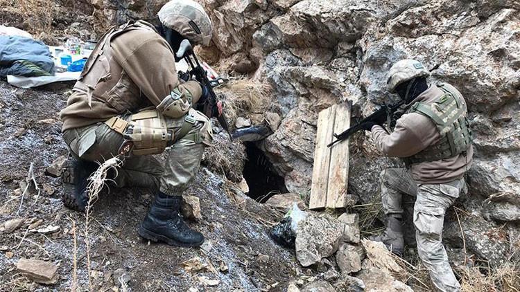 Van'da terör operasyonu! Sığınak ve barınaklar imha edildi…