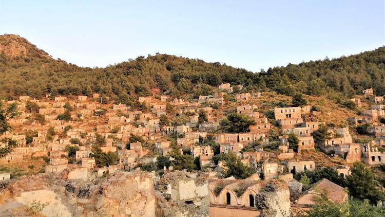 Türkiye’nin en zanaatkar köyü: Kayaköy