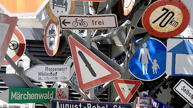 Almanya’da trafik cezaları cep yakacak: Yasak yere park 100 Euro!
