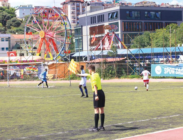 16 Afrika takımı, 288 futbolcu  tek bir hayal