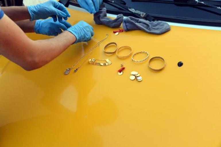 Dolandırıcının çorabından 60 bin liralık altın çıktı