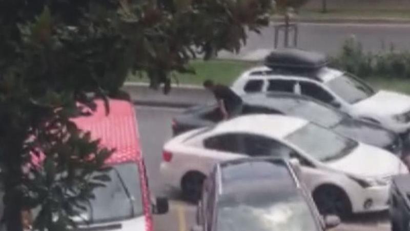Bahçeşehir’de banka çıkışı kadına kapkaç dehşeti