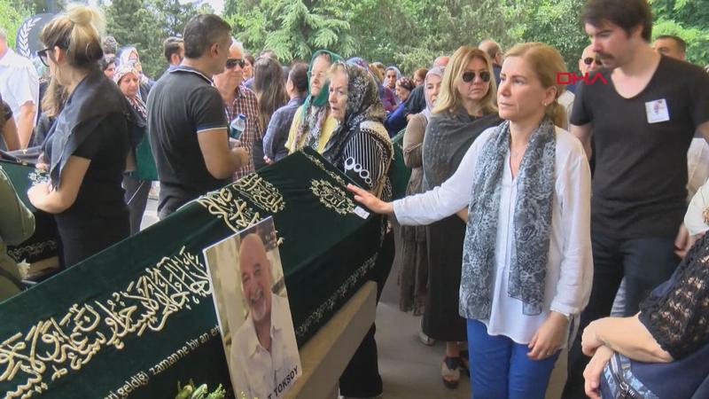 Mavi Işıklar'ın solisti Nejat Toksoy son yolculuğuna uğurlandı