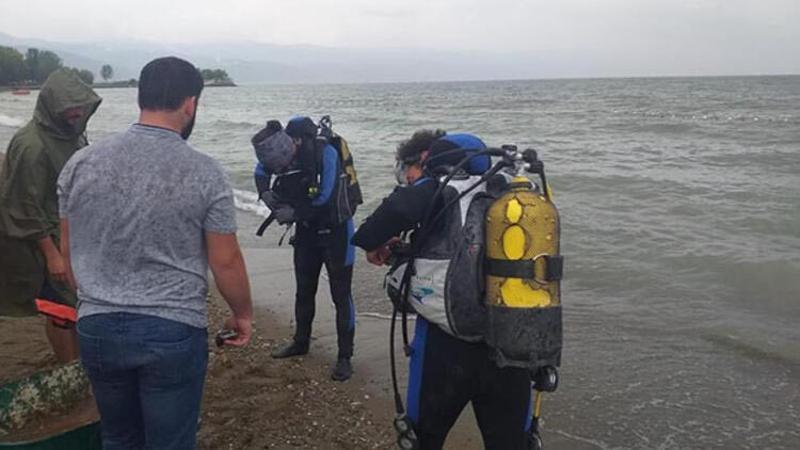 İznik Gölü'nde tarihi mermer blok bulundu