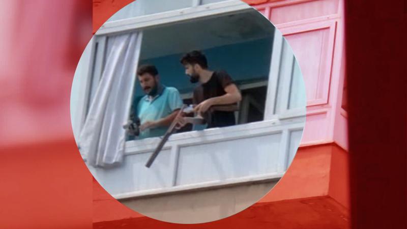 Beylikdüzü'nde gergin anlar! Av tüfeğiyle bekledi