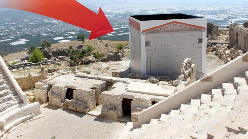 Restorasyondaki hata fırtınayla ortaya çıktı