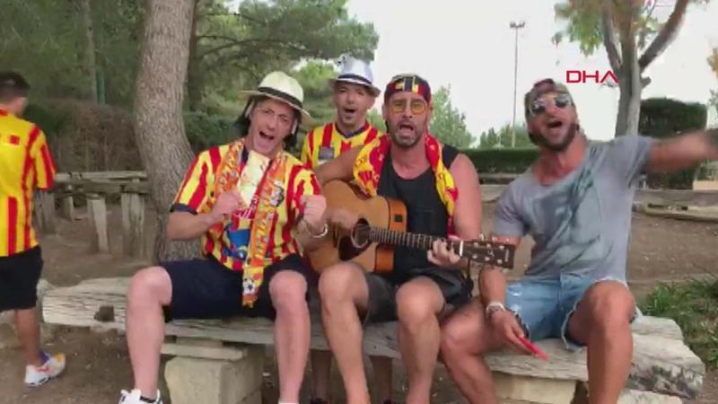 Lecce taraftarlarından Burak Yılmaz'a beste