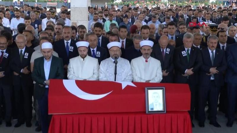 Erbil'de yaşamını yitiren diplomat son yolculuğuna uğurlandı