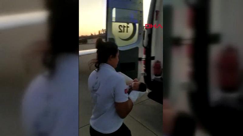 Kalp damarları ters olan Leo bebek İstanbul'a getirildi