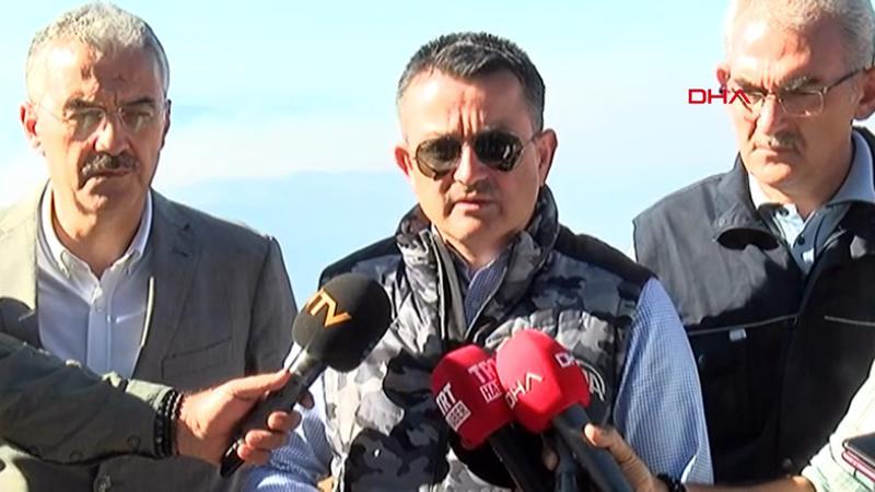 Bakan Pakdemirli: Yanan alan 500 hektar civarında