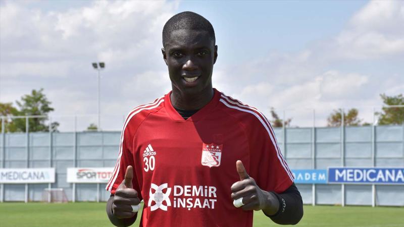 Sivasspor kalecisi Samassa'dan sakatlık açıklaması