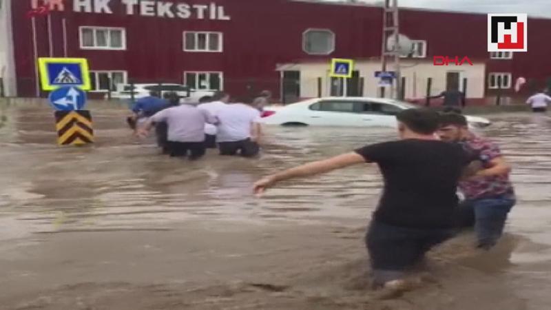 Samsun'da sağanak 2 kişi öldü