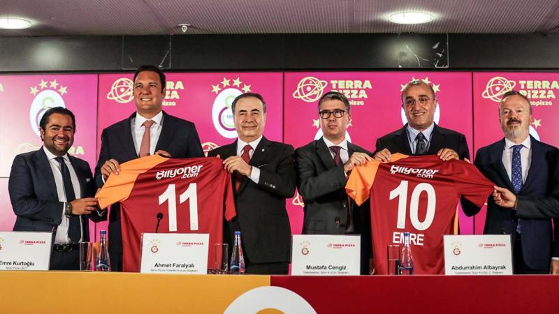 Cimbom'un yeni forma sponsoru Terra Pizza oldu!