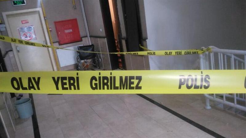 Kızı ve engelli eşini öldüren şahıs polise teslim oldu