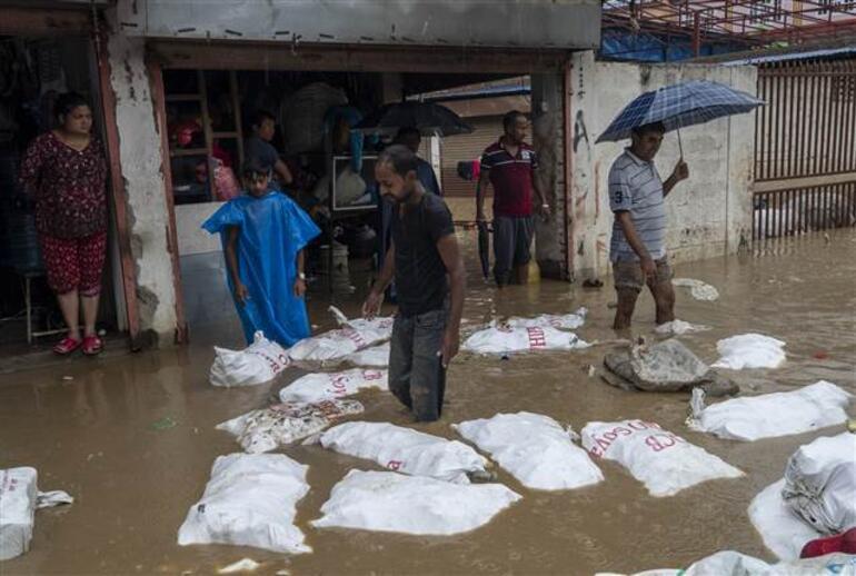 Nepal'de muson yağışlarında 65 kişi öldü