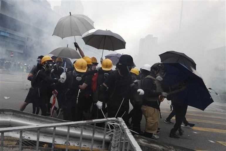 Hong Kong’da protestolar devam ediyor