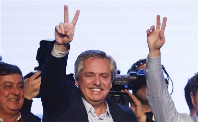 Arjantin’de ön seçimlerin galibi Alberto Fernandez “mutluluk” sözü verdi