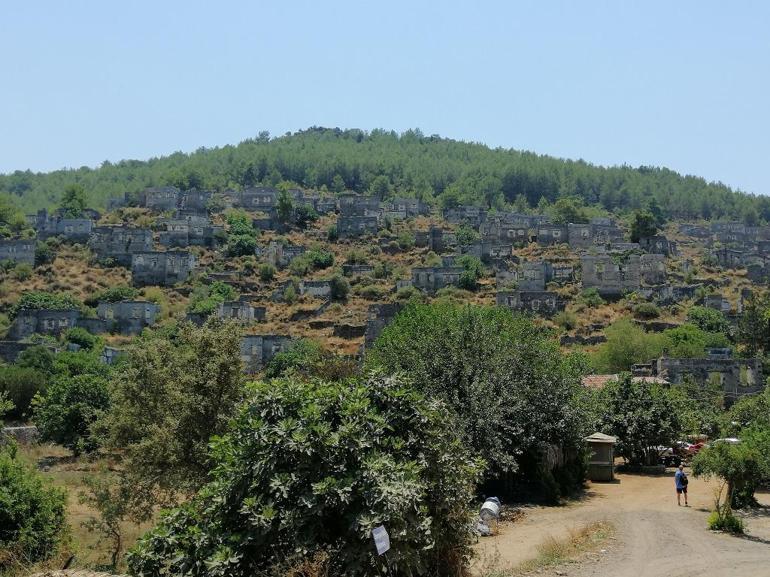 Türkiye’nin en zanaatkar köyü: Kayaköy  