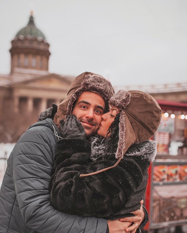 Evlendiler, mobilya dükkânı yerine dünyayı gezdiler