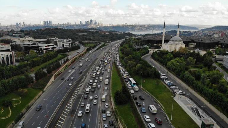 Yola çıkacaklar dikkat! Sabah erken saatlerde başladı...