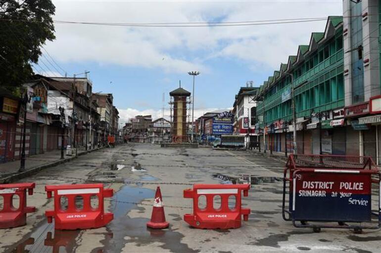 Cammu Keşmir'de çatışma çıktı: 2 ölü