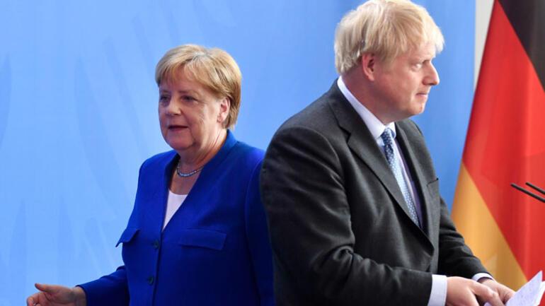 Boris Johnson başbakan olarak ilk ziyaretini Almanya'ya yaptı