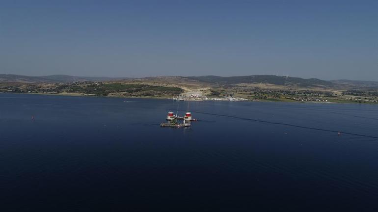 1915 Çanakkale Köprüsü'nün ayakları yükseliyor