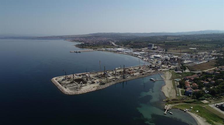 1915 Çanakkale Köprüsü'nün ayakları yükseliyor