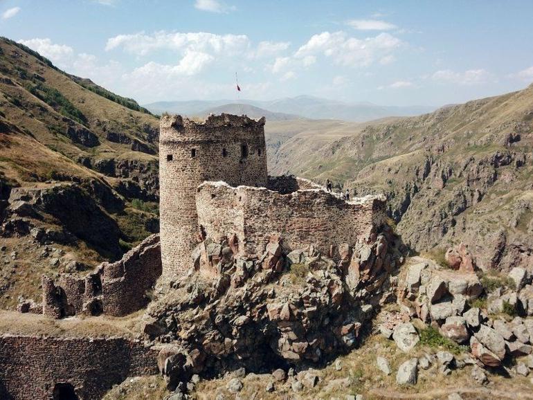 Ardahan'da bir orta çağ kalesi: Şeytan Kalesi