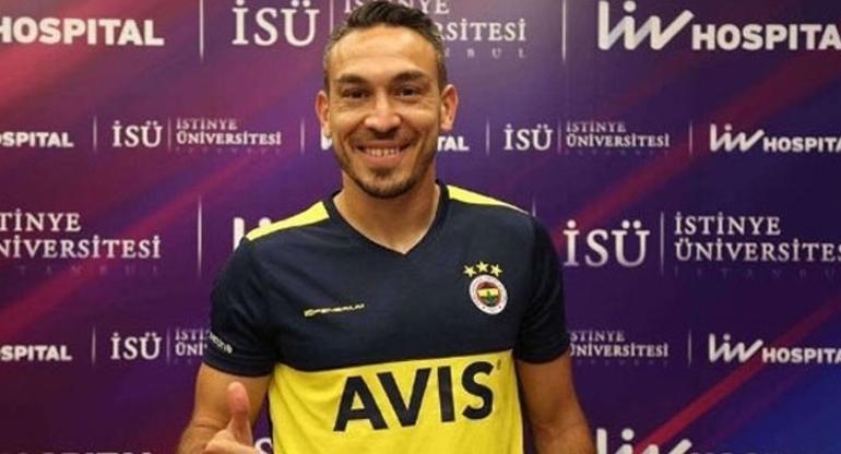 Son Dakika: Mevlüt Erdinç Fenerbahçe için sağlık kontrolünde