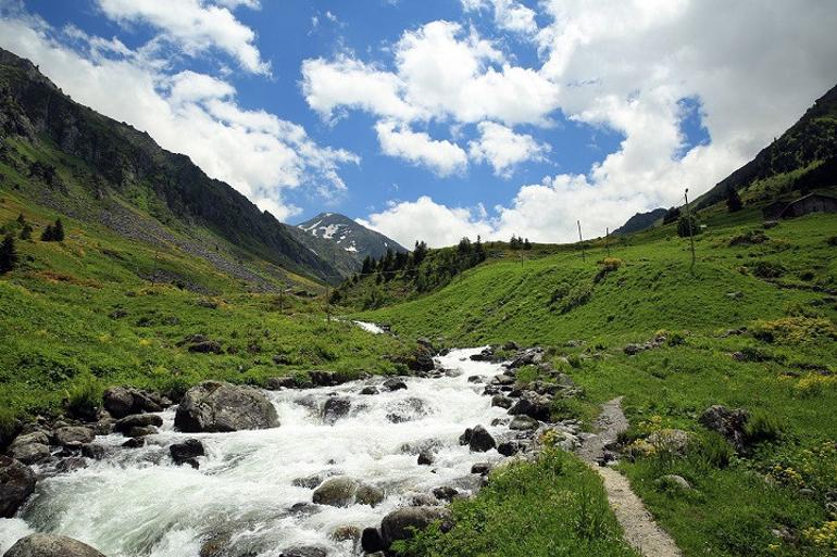 Turistlerin yeni gözdesi Elevit Yaylası