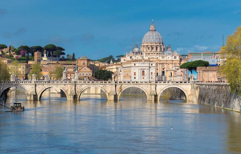 İtalya’nın içinde iki küçük devlet: Vatikan ve San Marino